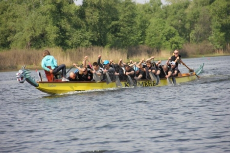 В Комсомольске прошёл чемпионат Украины по гребле на лодках "Дракон"