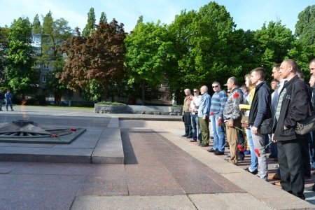 «Правый сектор» Кременчуга с утра почтил минутой молчания героев Великой отечественной войны
