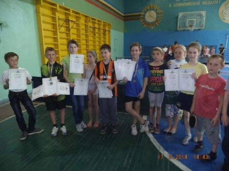 Кременчужане завоевали 16 наград по настольному теннису