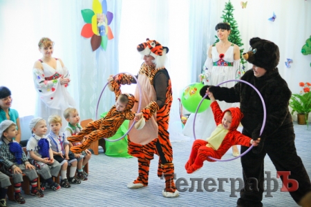 В Кременчуге начали отмечать День защиты детей: утренник в Доме ребенка