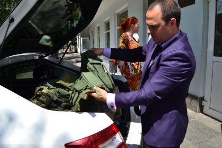 Депутатская группа «Кременчуг» передала для нужд Национальной Гвардии продукты и амуницию