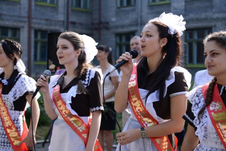 В Кременчуге прозвенел последний звонок-2014!