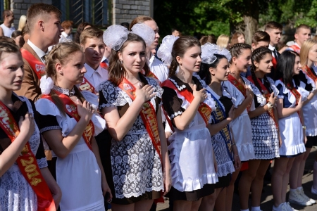В Кременчуге прозвенел последний звонок-2014!