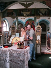 В Кременчугской исправительной колонии № 69 обвенчались осужденный и его жена