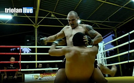 Спортсмены клуба «Боец-Кременчуг» провели бои в «пятницу 13-го»