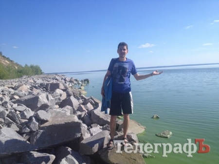 Фотофакт: Кременчугское водохранилище зазеленело