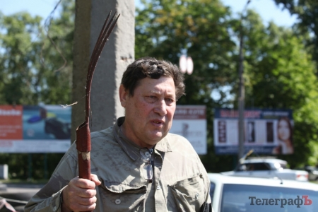 В Кременчуге разделили самооборону – на орловскую и касаткинскую