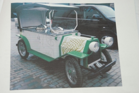 В Кременчуге в Приднепровском парке появится ретро-автомобиль В Кременчуге в Приднепровском парке появится ретро-автомобиль