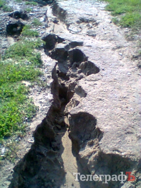 На окраине Кременчуга вчерашний ливень размыл дороги