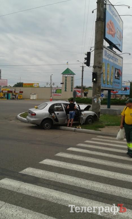 В Кременчуге перед пивзаводовским мостом в ДТП погиб таксист