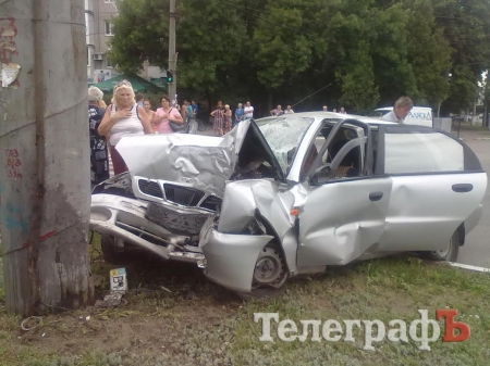 В Кременчуге перед пивзаводовским мостом в ДТП погиб таксист