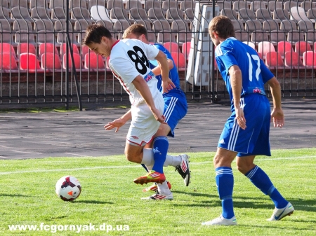 "Кремень" всухую уступил "Горняку"