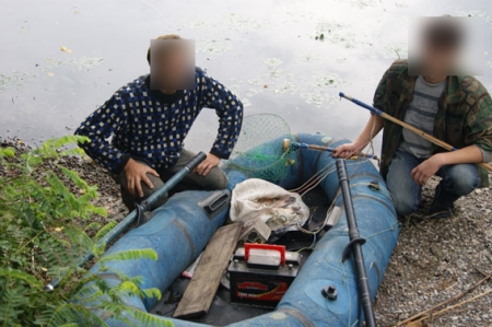 Милиция задержала на Днепре двух кременчужан-электроудочников