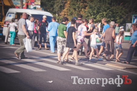 В Кременчуге на остановке "Водоканал" ДТП с мотоциклистом