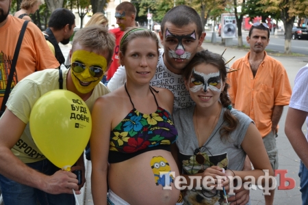 Сегодня смурфы, тигры и коты бродят по Кременчугу Сегодня смурфы, тигры и коты бродят по Кременчугу