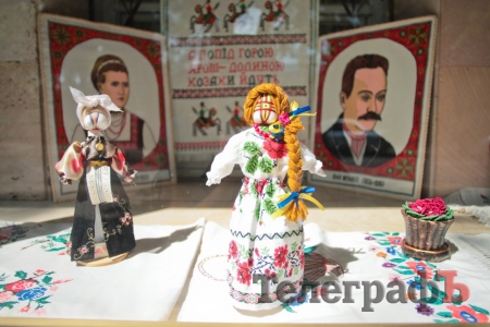 Выставка hand-made ко Дню Независимости от кременчугских юристов