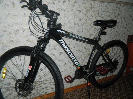 Прячьте велосипеды!