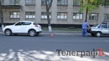 В центре Кременчуга Nissan наехал на 74-летнюю женщину