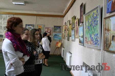 В Кременчуге открылась выставка Оксаны Бойко и учеников школы «Око»