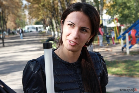 Дочка погибшего мэра Ольга Шляхова сегодня вышла на субботник, чтобы продолжить дело своего отца