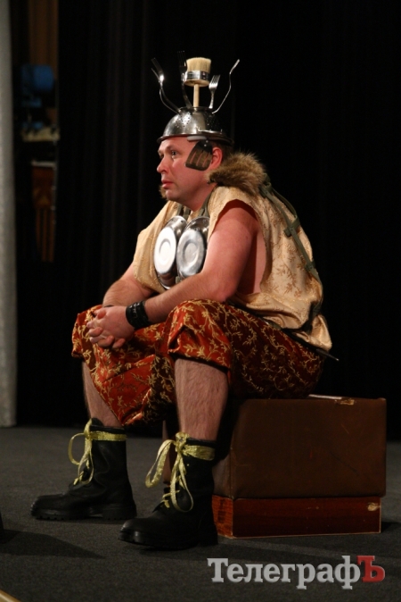 Преступное тщеславие и сатрап в шлеме из вилок