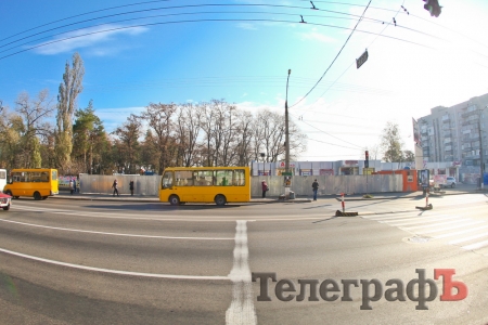 Кременчугские мамы благодарят за снос генделыка на водоканале