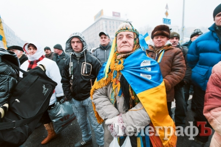 ФОТОПРОЕКТ: Годовщине Евромайдана посвящается...