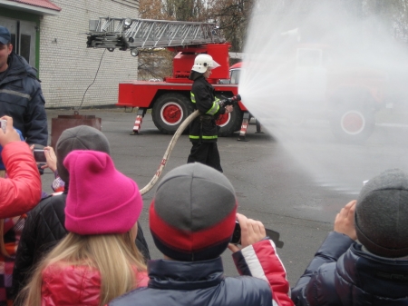 Кременчугские малыши почувствовали себя настоящими спасателями