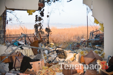 Кіборги просили у кременчужан хліба і води - волонтери привезли і потрапили під обстріл