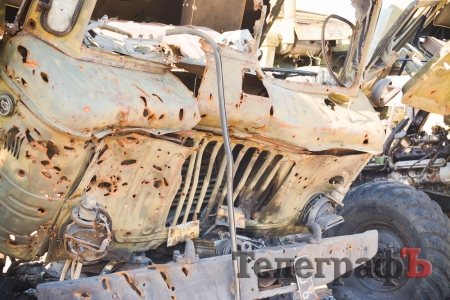 Кіборги просили у кременчужан хліба і води - волонтери привезли і потрапили під обстріл