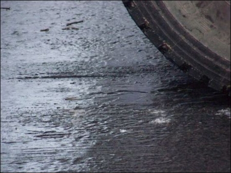 Из Кременчуга не выехать - за городом дорога как стекло