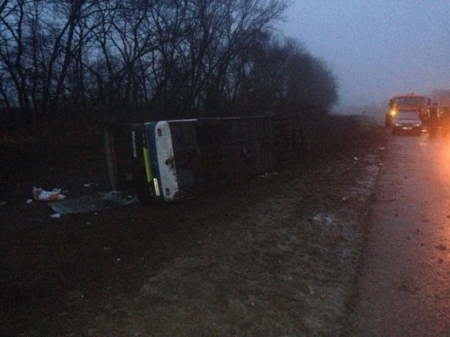Под Полтавой перевернулся автобус с жителями Луганщины