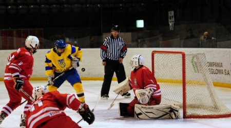 Хоккей: кременчужане помогли сборной Украине выиграть на Чемпионате Мира Хоккей: кременчужане помогли сборной Украине выиграть на Чемпионате Мира