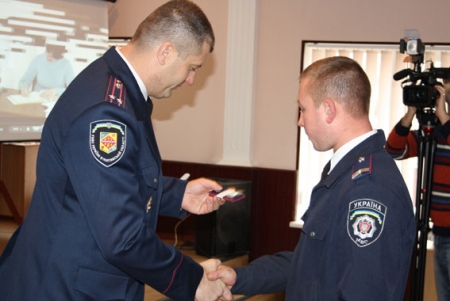 Кременчугских милиционеров поздравили с их профессиональным праздником