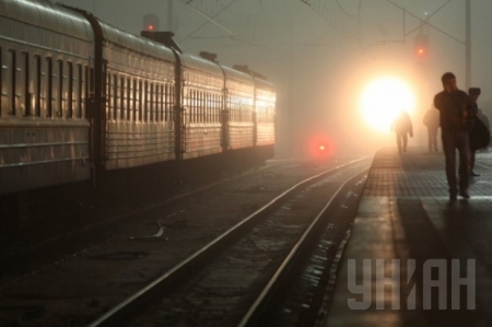 Поїзд «Кременчук–Сімферополь» припиняє їздити в Крим