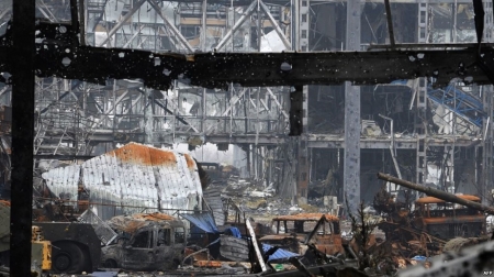 Украинские военные покинули аэропорт Донецк Украинские военные покинули аэропорт Донецк