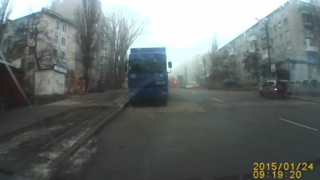 В Сети появилось видео смертельного ДТП с BMW В Сети появилось видео смертельного ДТП с BMW