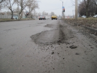 После ремонта дороги "ямки снова стали ямками"
