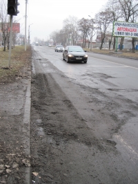 После ремонта дороги "ямки снова стали ямками"