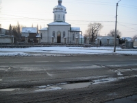 После ремонта дороги "ямки снова стали ямками"