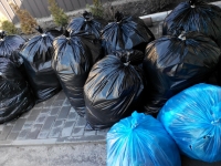 Перезимовали: военных согрели, мирных одели...