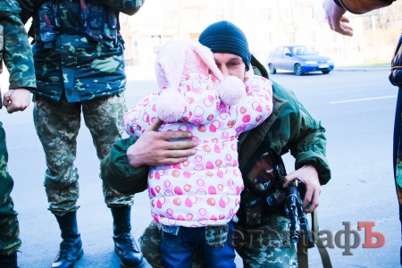 17 кременчугских артиллеристов вернулись на ротацию. Встреча 17 кременчугских артиллеристов вернулись на ротацию. Встреча