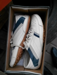 Укроп для "укропов", заморские носки, обувь и просто ЕДА...