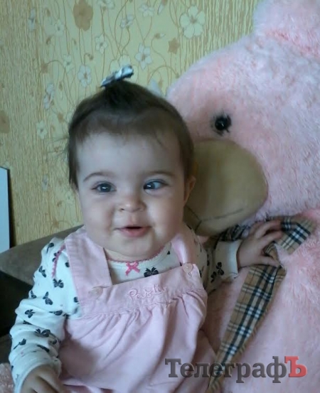 "Зрение улучшилось, а через 2-3 месяца поедем снимать швы", - годовалой дочери бойца сделали операцию