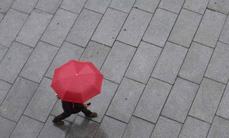 Апрель обещает начаться в Украине ливнями, штормами и заморозками Апрель обещает начаться в Украине ливнями, штормами и заморозками