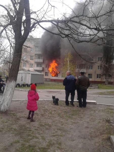 Кременчуцькі вогнеборці ліквідували пожежу в квартирі на Космічній