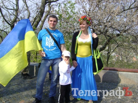 Холодний Яр: тепер з козацькими прапорами йтимуть у бій воїни АТО