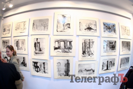 В Кременчуге открылась выставка "И снова память оживает"