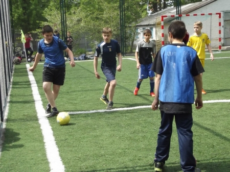 У Кременчуці пройшов І етап змагань з дворового футболу