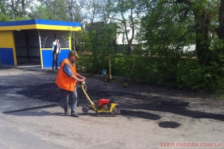 Между Кременчугом и Светловодском ремонтируют дорогу